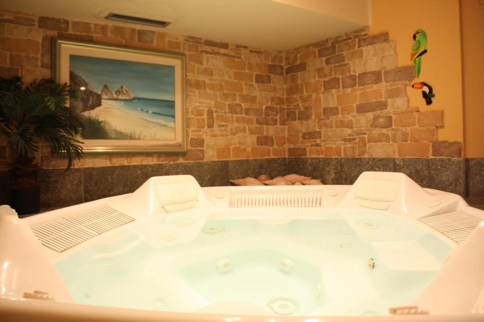 Le Rocher Hotel Чамполук Екстериор снимка