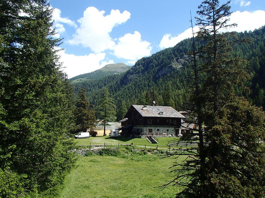 Le Rocher Hotel Чамполук Екстериор снимка