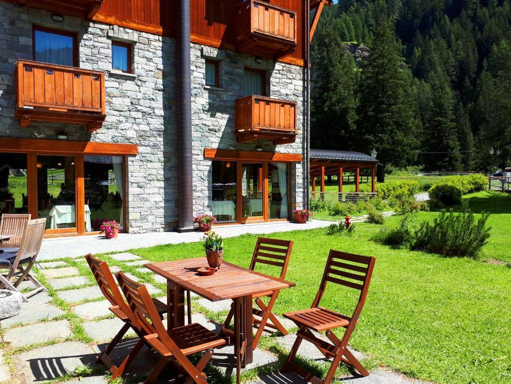 Le Rocher Hotel Чамполук Екстериор снимка